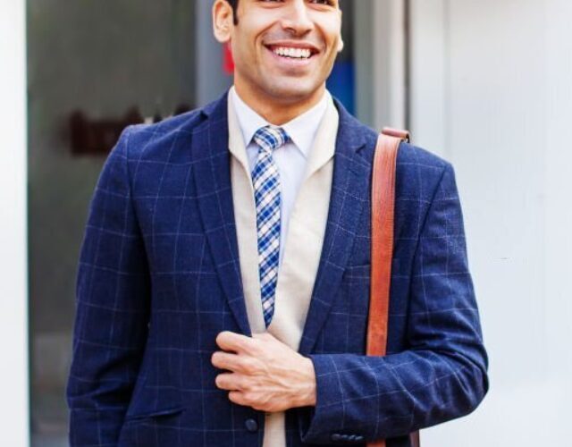 अगर रहना चाहते हो जिंदगी मे खुश तो आज ही पढ़े इन 10  मूल मंत्र को।