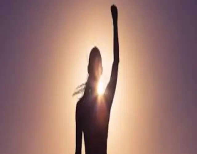 जीवन में सफल होना है तो 5 बातों को कचरे के डब्बे में डाल कर ये 5 बात को सोच और बोल में लें