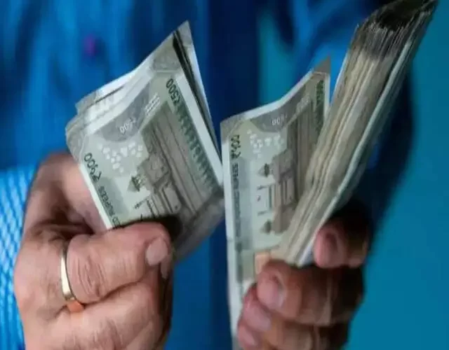 पैसों से ऐसे काम करवायें