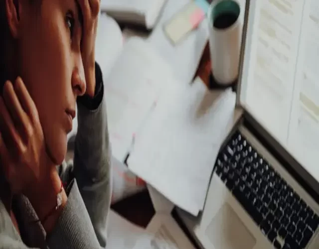 ऑफिस स्ट्रेस से कैसे निपटें