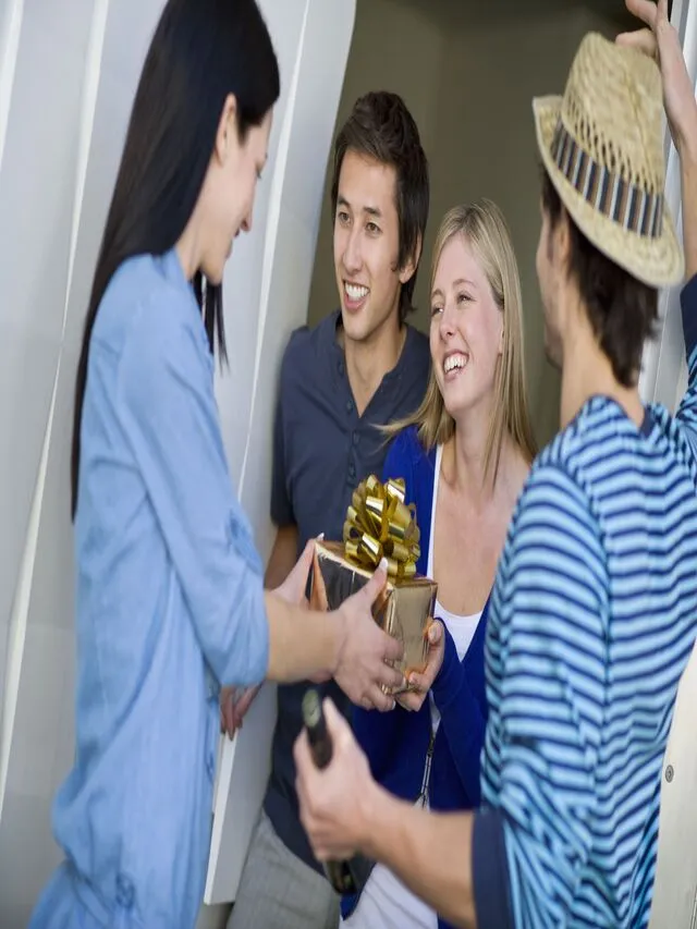 What are the secret tips which help to give others happy?