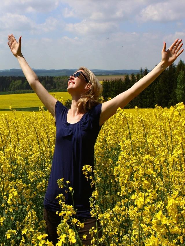 Benefits of being happy